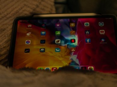 Netflix Film Video Play Home Media Entertainment